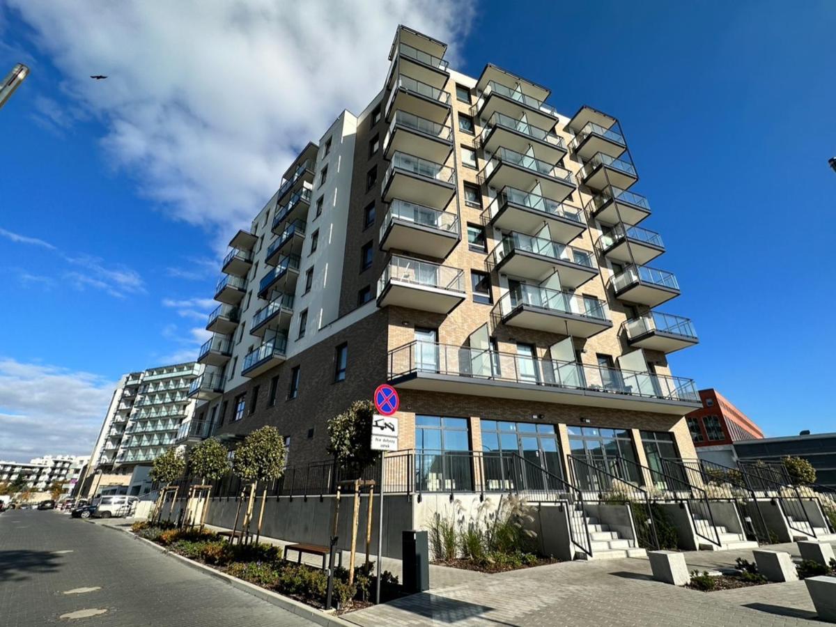 Apartament 52 *